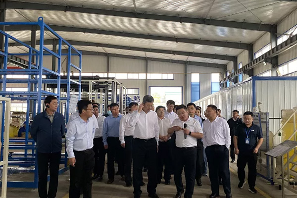 內蒙古自治區黨委常委、通遼市委書記孟憲東攜考察團到一諾環境考察指導